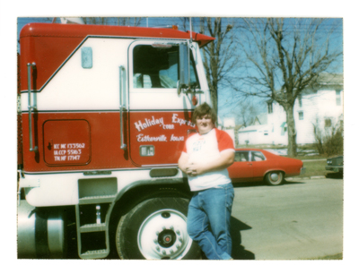 Holiday Express Trucking History